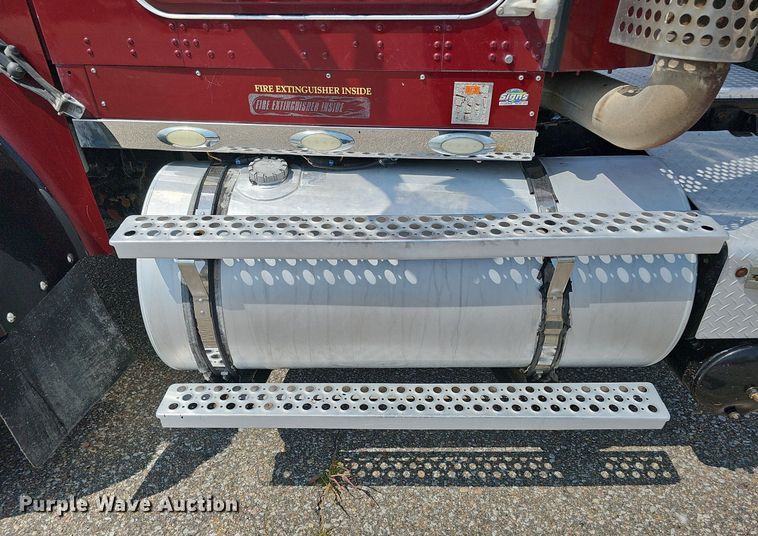 image for item DQ0202 2008 Kenworth W900  dump truck