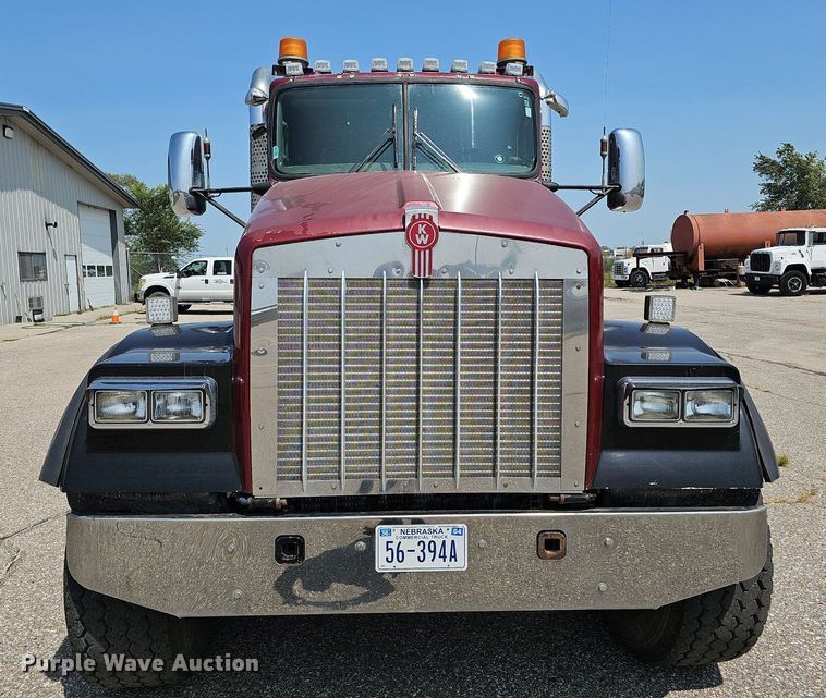 image for item DQ0202 2008 Kenworth W900  dump truck