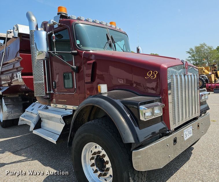 image for item DQ0202 2008 Kenworth W900  dump truck