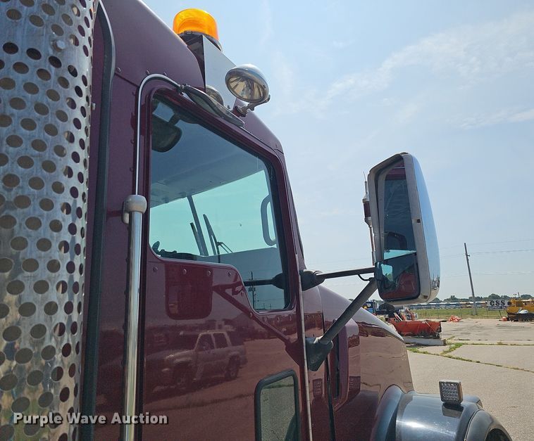 image for item DQ0202 2008 Kenworth W900  dump truck