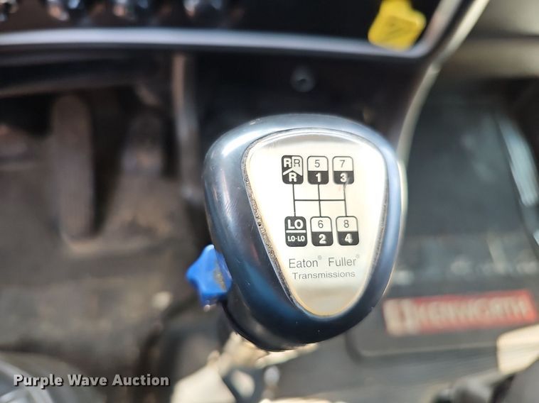 image for item DQ0202 2008 Kenworth W900  dump truck