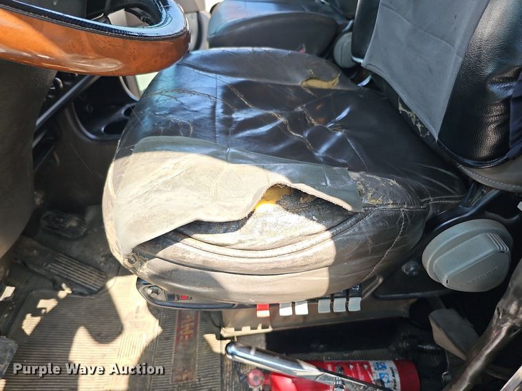 image for item DQ0202 2008 Kenworth W900  dump truck