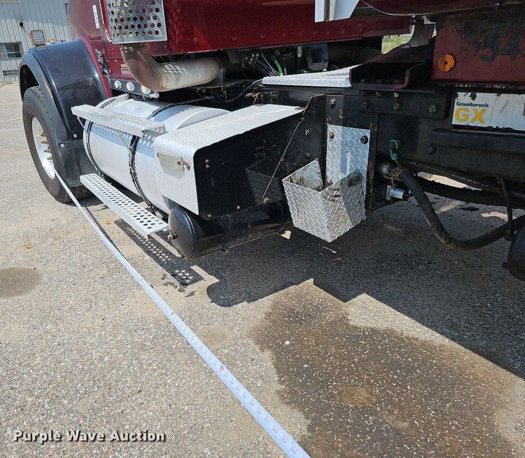 image for item DQ0202 2008 Kenworth W900  dump truck