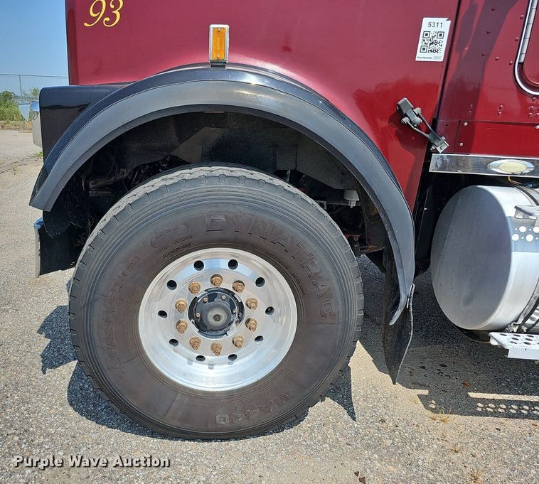 image for item DQ0202 2008 Kenworth W900  dump truck