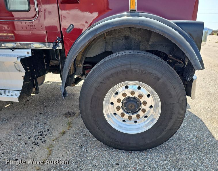 image for item DQ0202 2008 Kenworth W900  dump truck