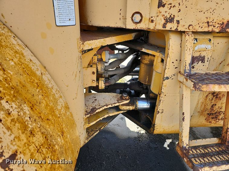 image for item DQ0205 John Deere 544BD  wheel loader