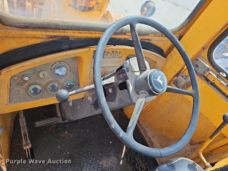 image for item DQ0205 John Deere 544BD  wheel loader