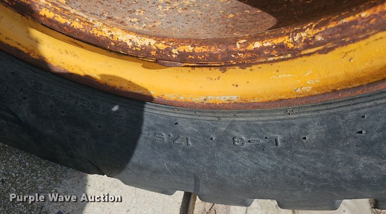 image for item DQ0205 John Deere 544BD  wheel loader