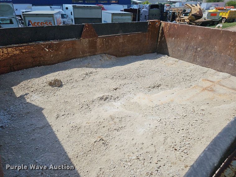 image for item DQ0206 2013 International DuraStar 4300  dump truck