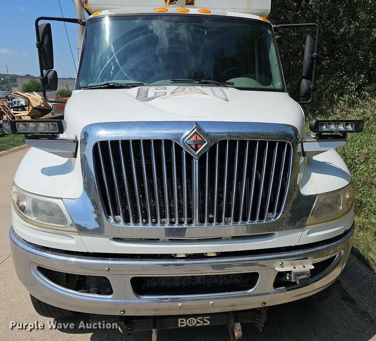 image for item DQ0206 2013 International DuraStar 4300  dump truck