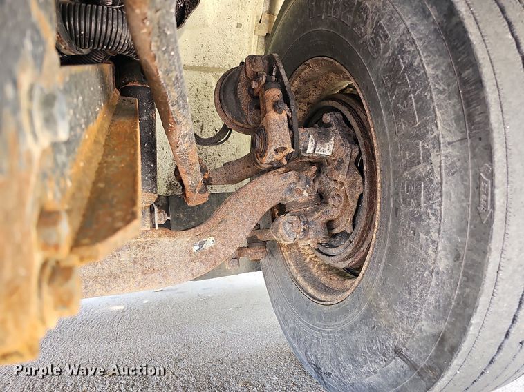 image for item DQ0206 2013 International DuraStar 4300  dump truck