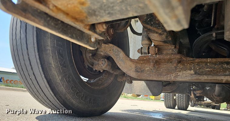 image for item DQ0206 2013 International DuraStar 4300  dump truck