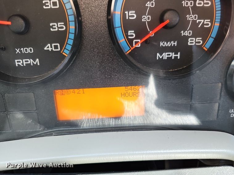 image for item DQ0206 2013 International DuraStar 4300  dump truck