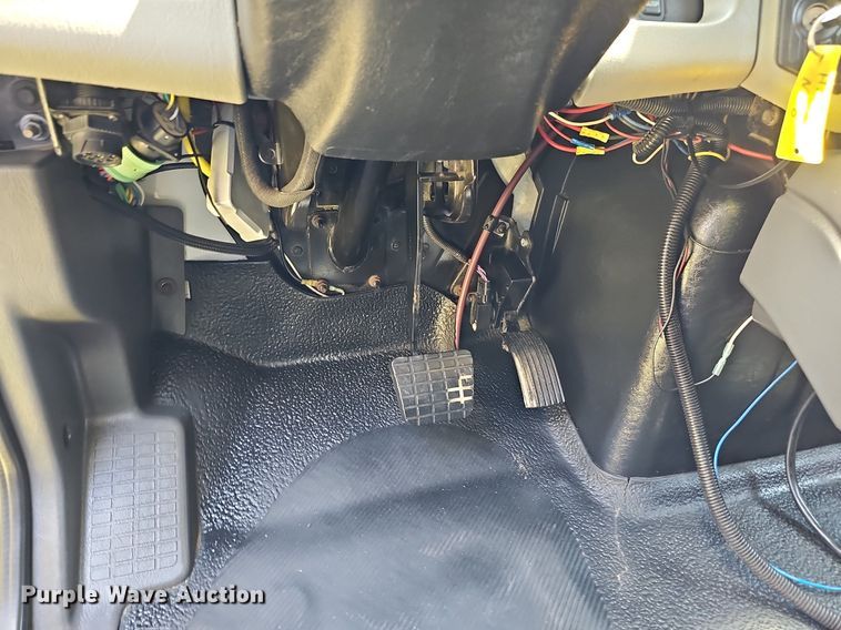 image for item DQ0206 2013 International DuraStar 4300  dump truck