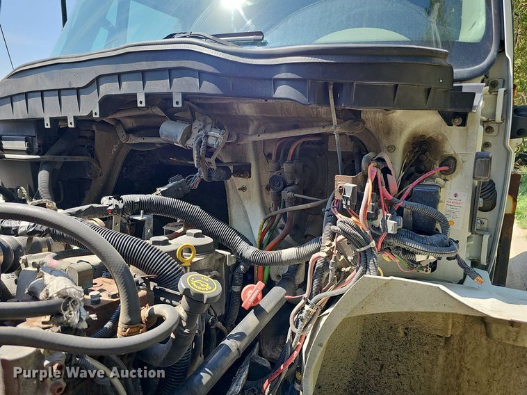 image for item DQ0206 2013 International DuraStar 4300  dump truck