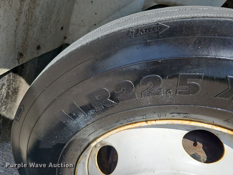 image for item DQ0206 2013 International DuraStar 4300  dump truck