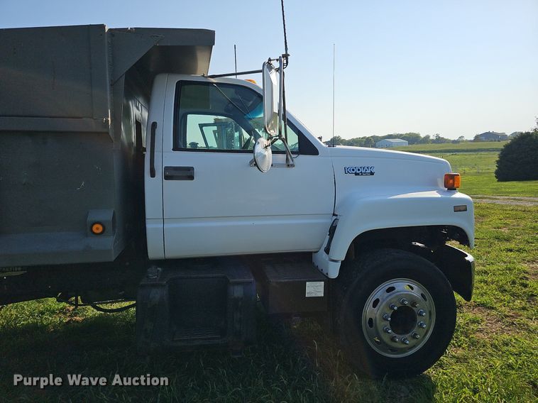 image for item DQ0248 1996 Chevrolet Kodiak C6500  dump truck