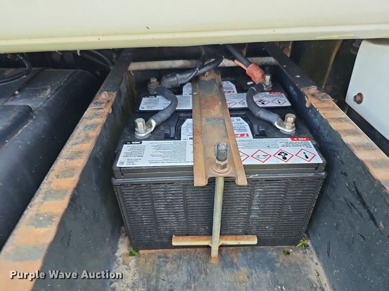 image for item DQ0248 1996 Chevrolet Kodiak C6500  dump truck