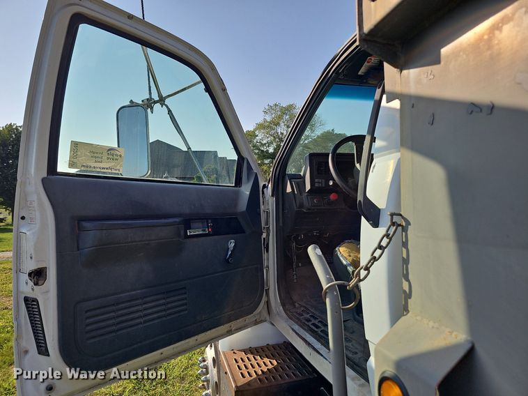 image for item DQ0248 1996 Chevrolet Kodiak C6500  dump truck