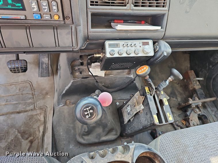 image for item DQ0248 1996 Chevrolet Kodiak C6500  dump truck