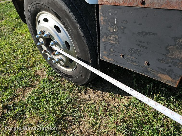 image for item DQ0248 1996 Chevrolet Kodiak C6500  dump truck