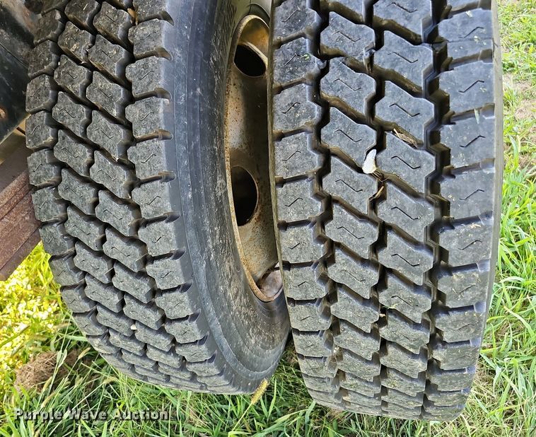 image for item DQ0248 1996 Chevrolet Kodiak C6500  dump truck