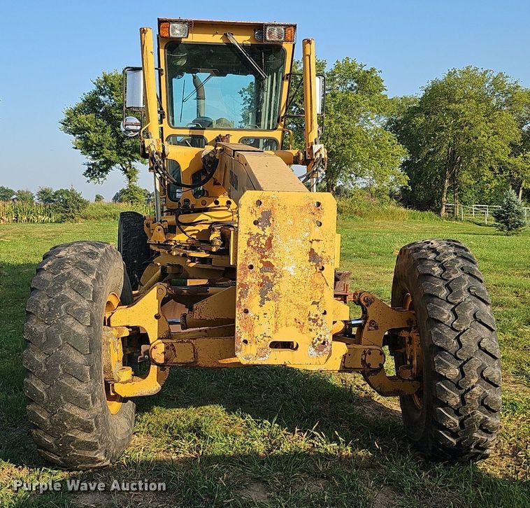 image for item DQ0249 1996 Champion 720A VHP  motor grader