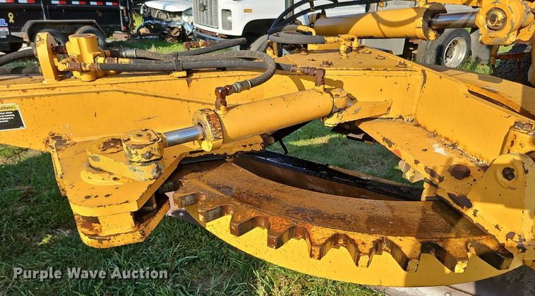 image for item DQ0249 1996 Champion 720A VHP  motor grader