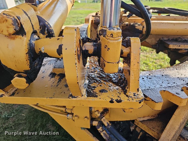 image for item DQ0249 1996 Champion 720A VHP  motor grader