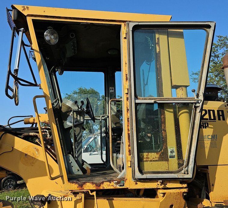 image for item DQ0249 1996 Champion 720A VHP  motor grader