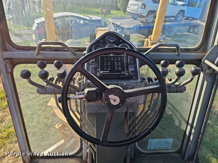 image for item DQ0249 1996 Champion 720A VHP  motor grader