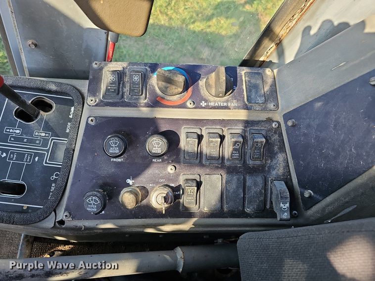 image for item DQ0249 1996 Champion 720A VHP  motor grader