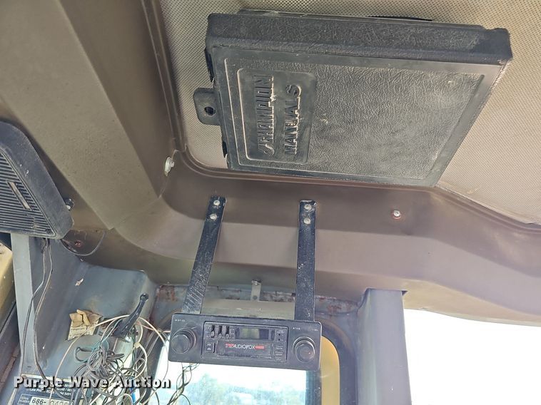 image for item DQ0249 1996 Champion 720A VHP  motor grader