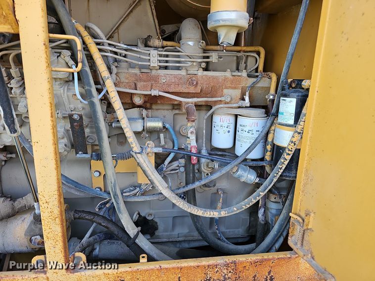 image for item DQ0249 1996 Champion 720A VHP  motor grader