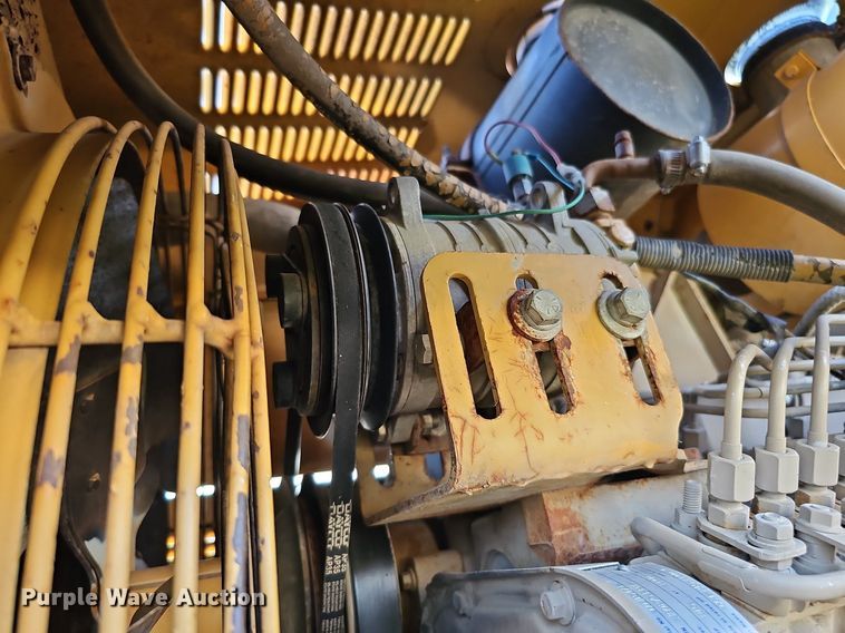 image for item DQ0249 1996 Champion 720A VHP  motor grader