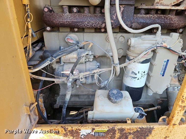 image for item DQ0249 1996 Champion 720A VHP  motor grader