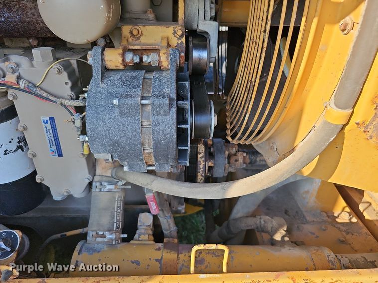 image for item DQ0249 1996 Champion 720A VHP  motor grader