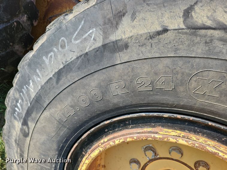 image for item DQ0249 1996 Champion 720A VHP  motor grader