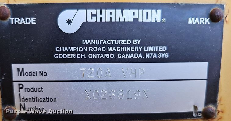 image for item DQ0249 1996 Champion 720A VHP  motor grader