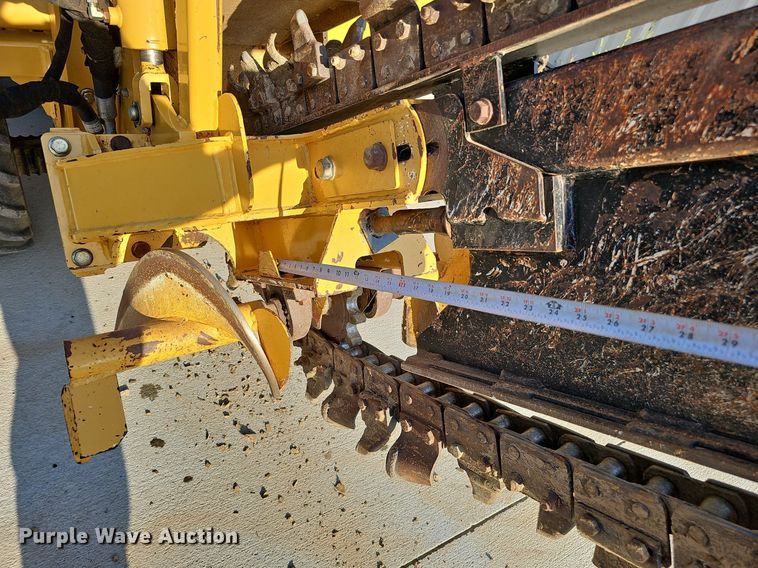 image for item DQ0256 2013 Vermeer RT450  trencher