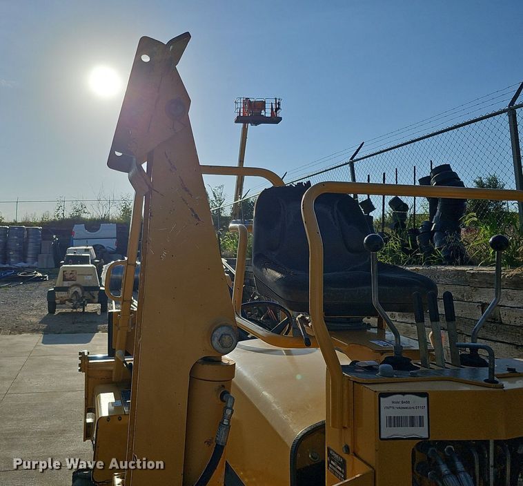 image for item DQ0256 2013 Vermeer RT450  trencher