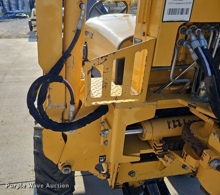 image for item DQ0256 2013 Vermeer RT450  trencher