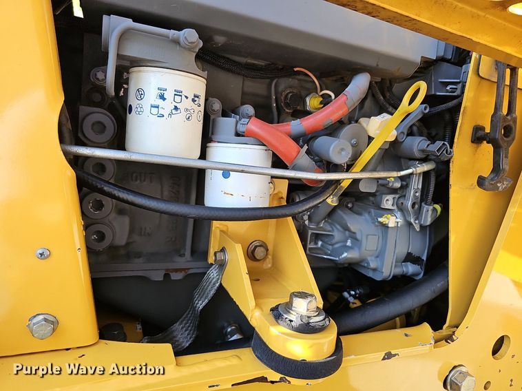 image for item DQ0256 2013 Vermeer RT450  trencher