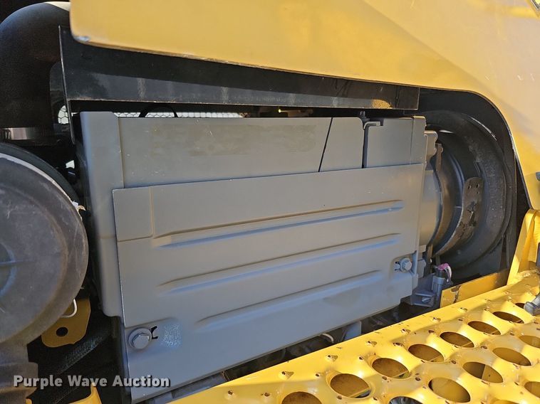 image for item DQ0256 2013 Vermeer RT450  trencher