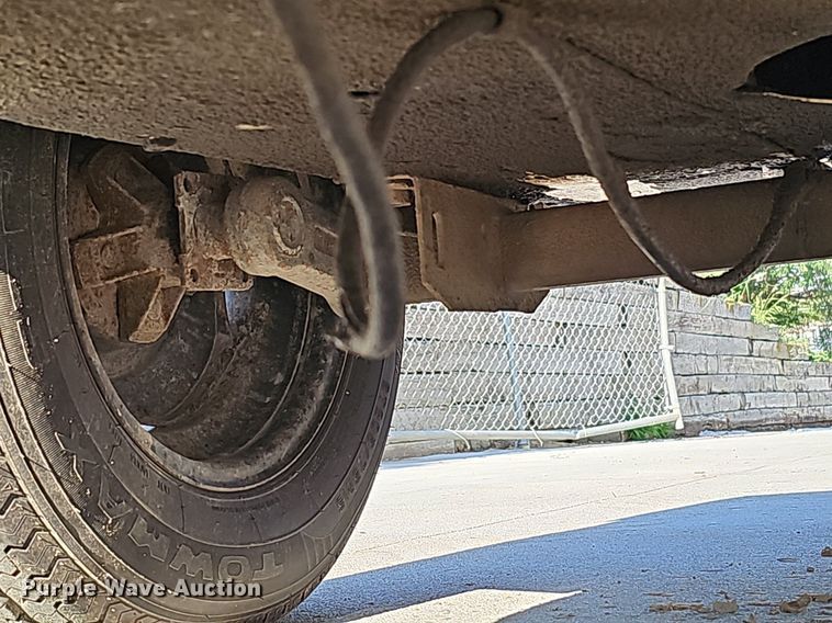 image for item DQ0257 2001 Ingersoll Rand P185 JD  air compressor