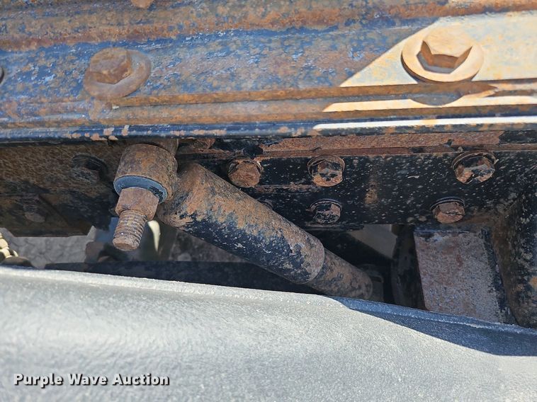 image for item DQ0260 2004 Peterbilt 379  semi truck