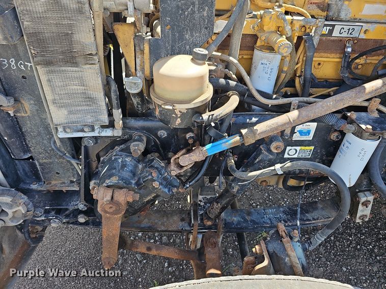 image for item DQ0260 2004 Peterbilt 379  semi truck