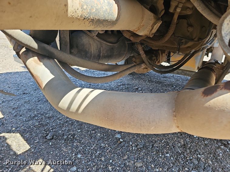 image for item DQ0268 2001 Peterbilt 379  semi truck