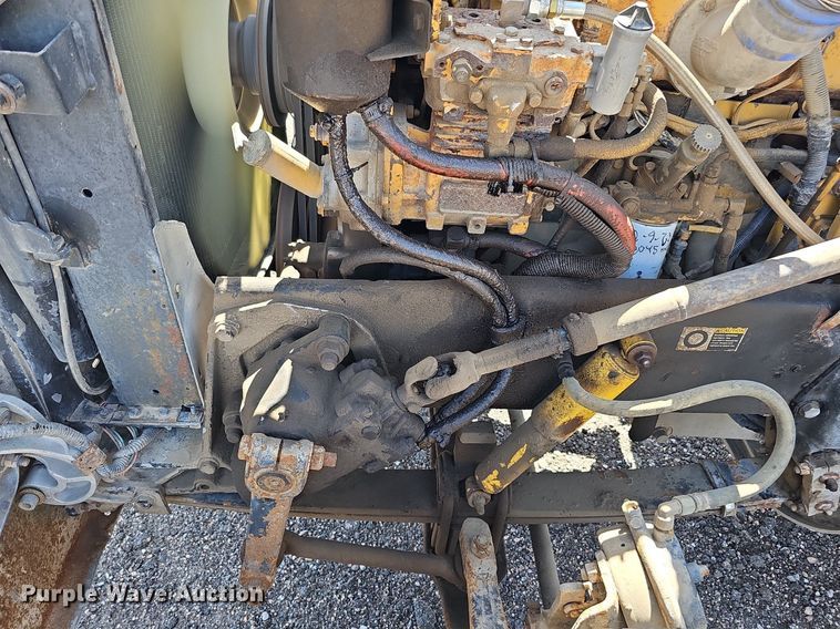 image for item DQ0268 2001 Peterbilt 379  semi truck