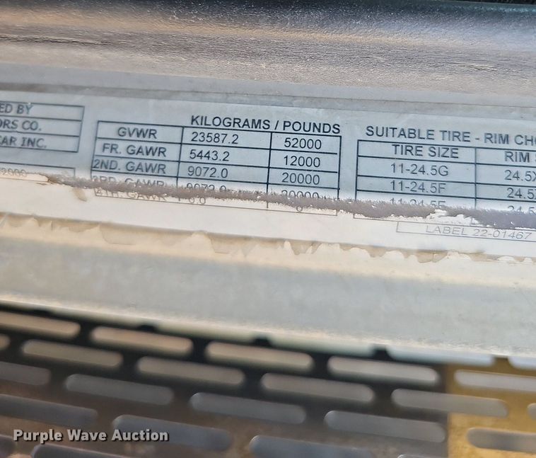 image for item DQ0268 2001 Peterbilt 379  semi truck